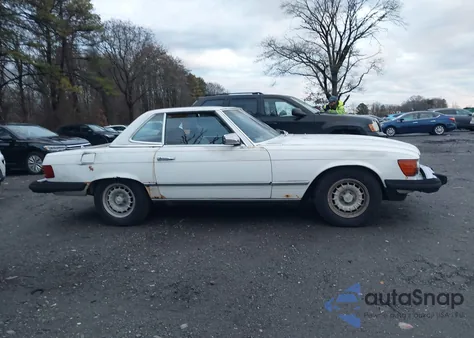 1983 Mercedes-Benz 380 Sl z USA, uszkodzony, nr VIN WDBBA45AXDB021428